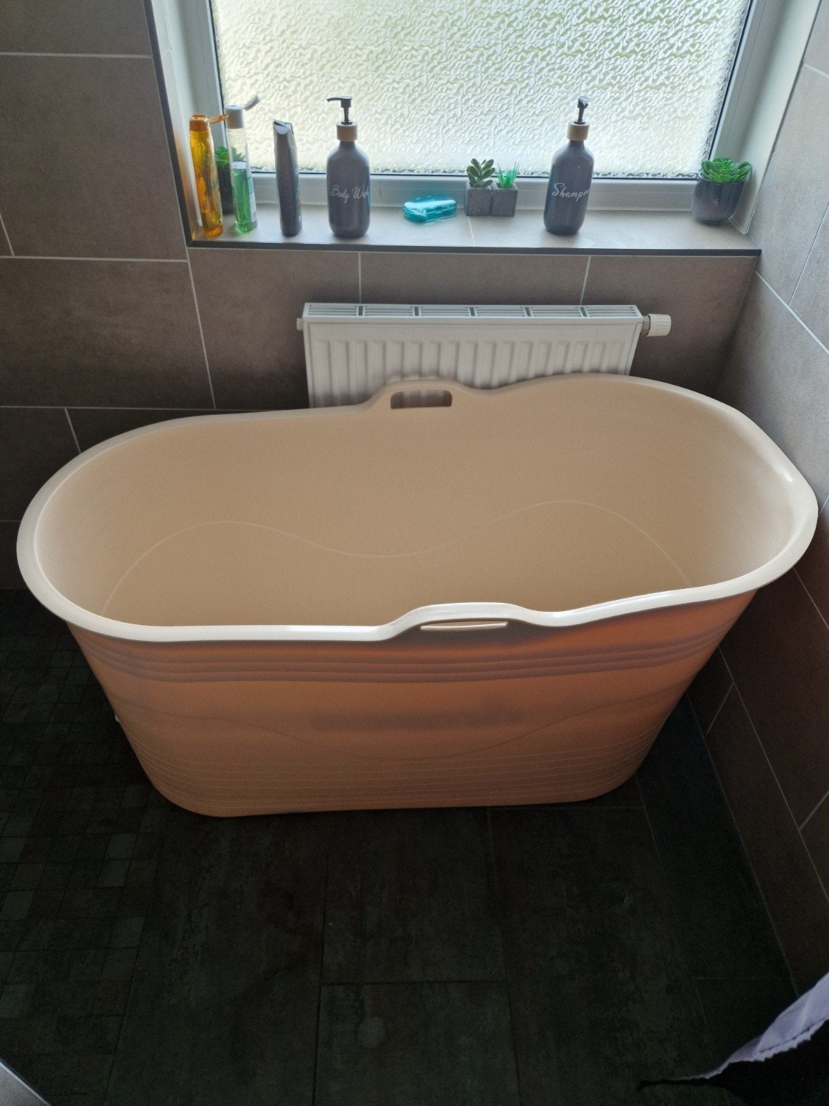 Kunststof bad voor kinderen of volwassenen 400 liter, Ophalen, Gebruikt, Met bad