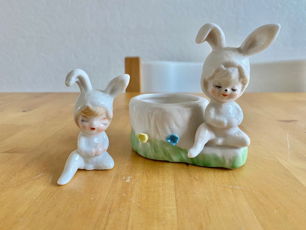 2x Vintage pasen porselein konijn pixie elfjes zgan, Ophalen of Verzenden, Zo goed als nieuw