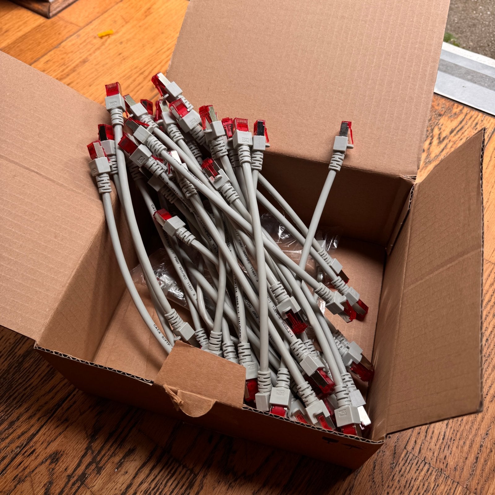 Internet kabels kort gigabit, Doe-het-zelf en Verbouw, Ophalen of Verzenden, Zo goed als nieuw, Pluggen