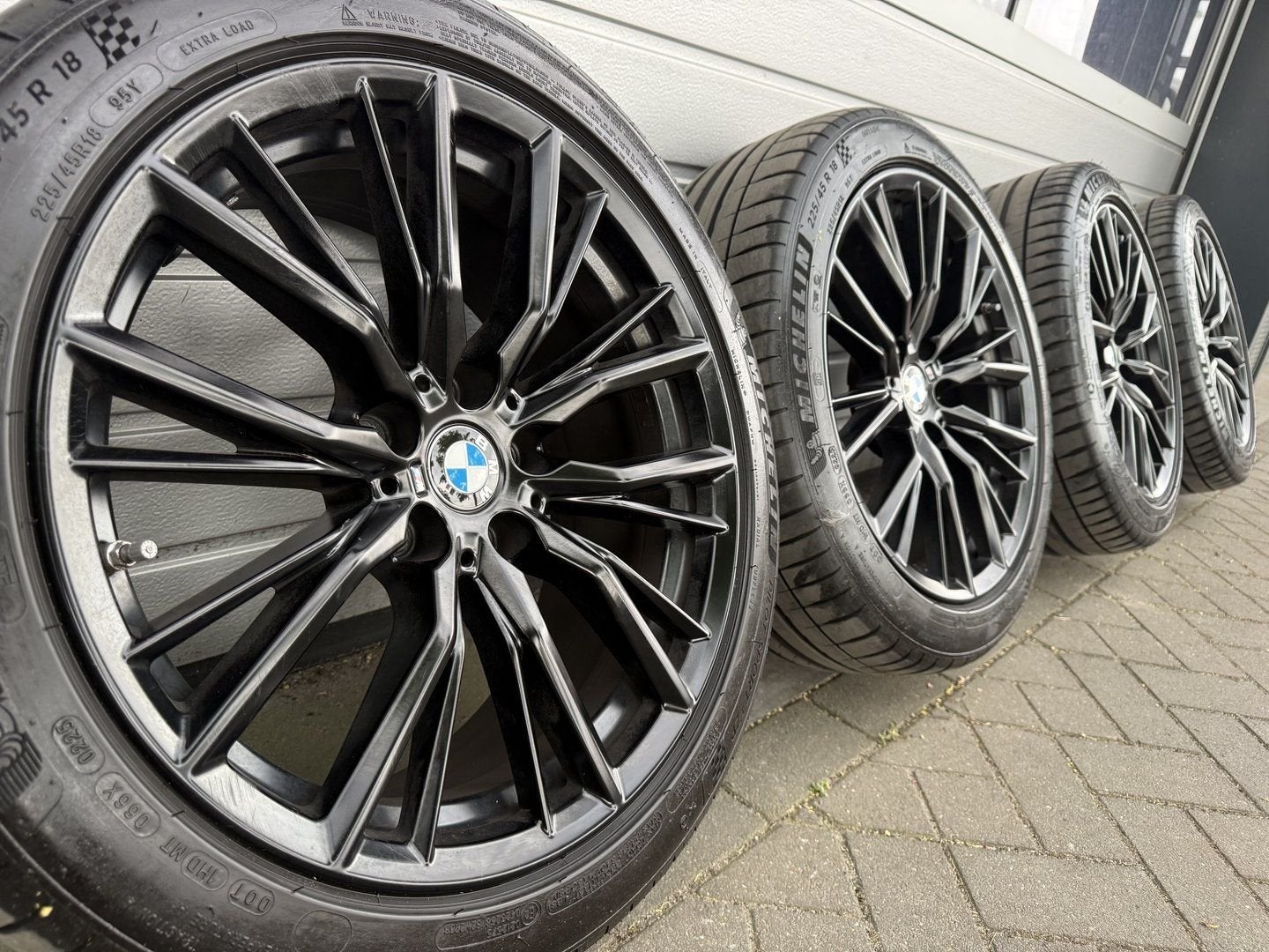 zwarte 18 " BMW 3 4 serie G20 G21 G22 G23 i4 velgen banden, 18 inch, Gebruikt, 255 mm, -