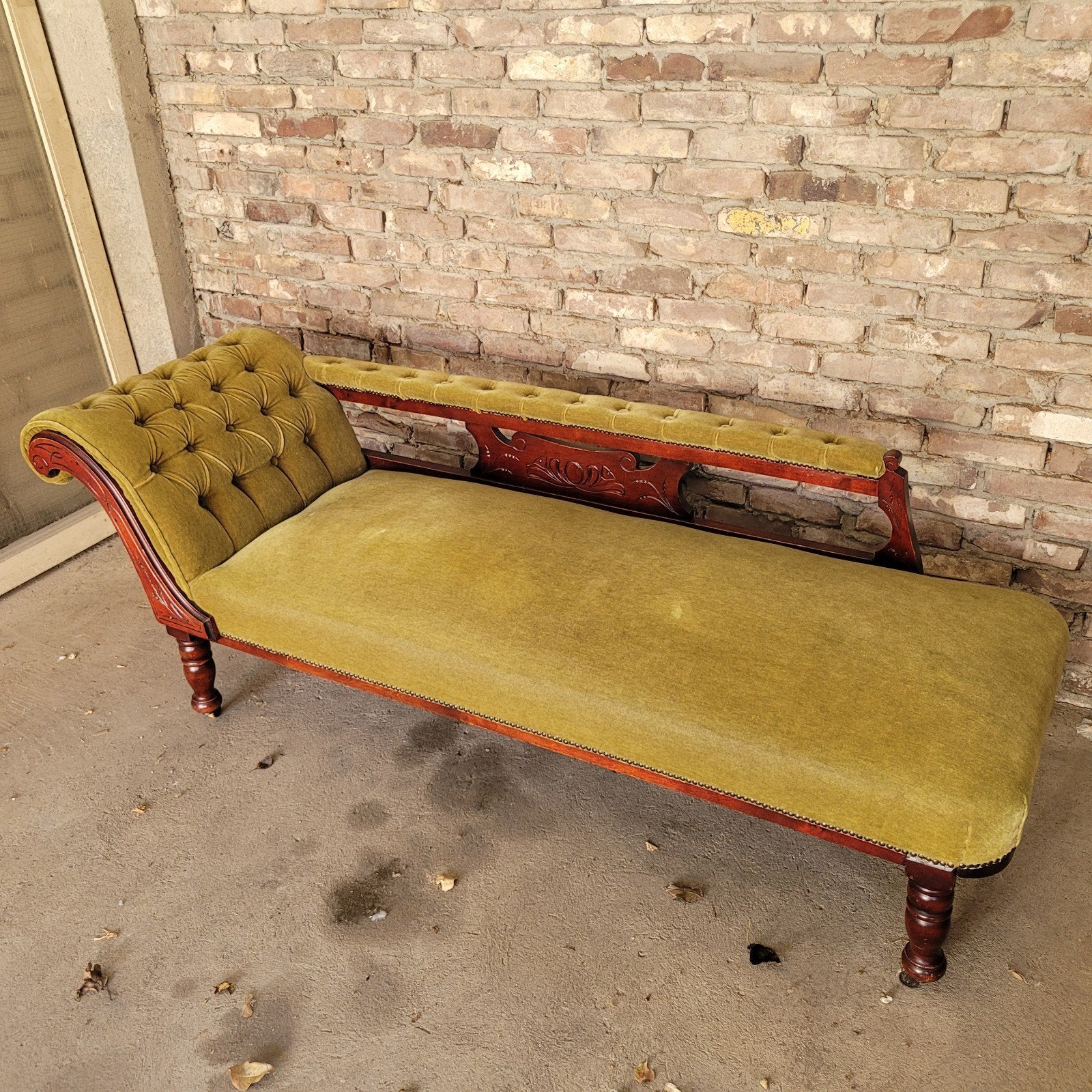 Vintage oude groene sofa, chaise longue, Ophalen