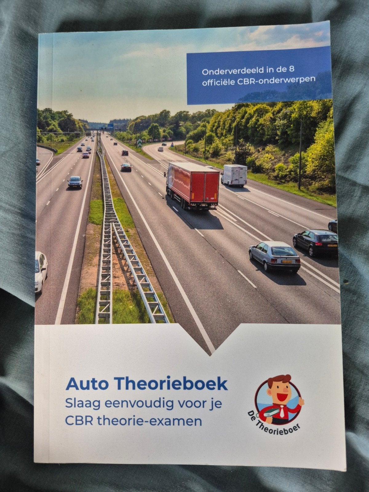 Auto Theorieboek & Bordenboek - CBR Examenvoorbereiding, Boeken, Auto's | Boeken, Ophalen of Verzenden, Zo goed als nieuw
