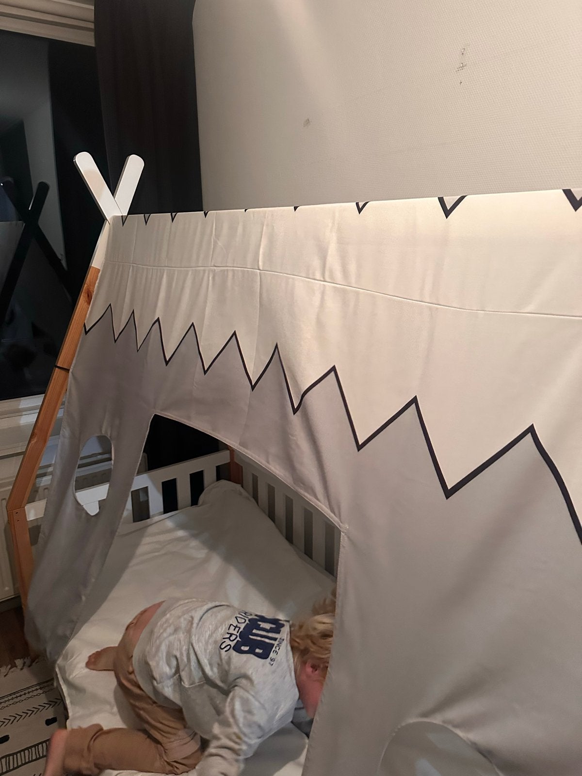 Tipi tent voor kinderbed - Speelplezier gegarandeerd!, Ophalen, Zo goed als nieuw