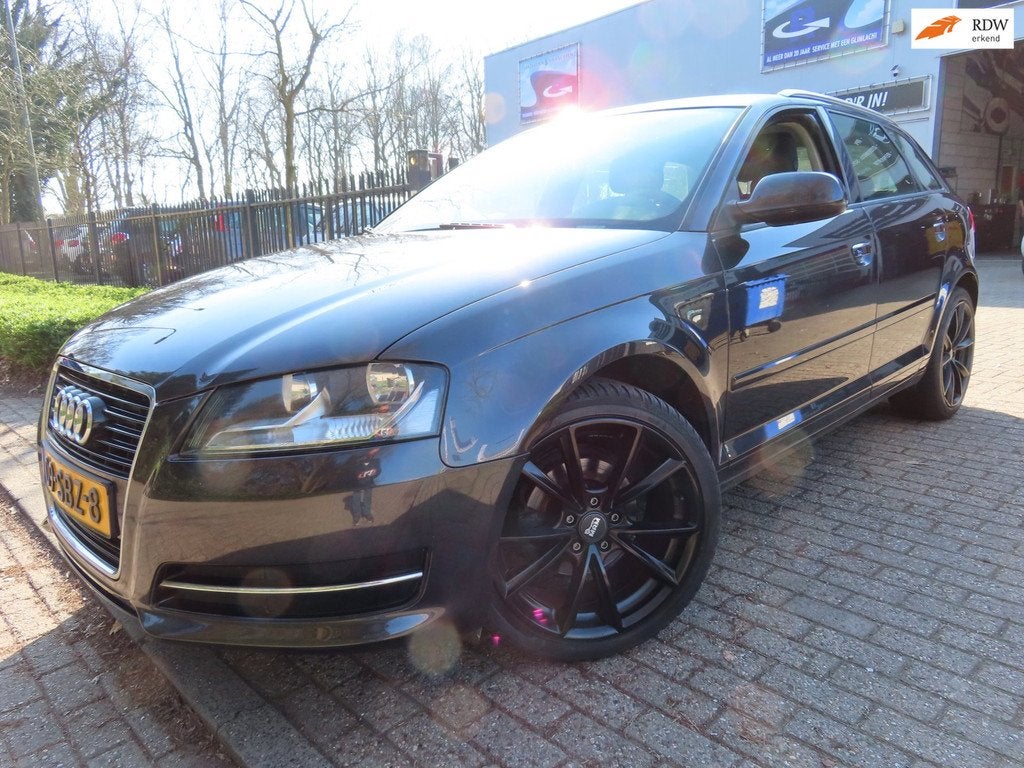 Audi A3 Sportback 1.2 TFSI Attraction Pro Line Business AUTO, Auto's, Audi, Euro 5, Stof, Gebruikt, 4 cilinders