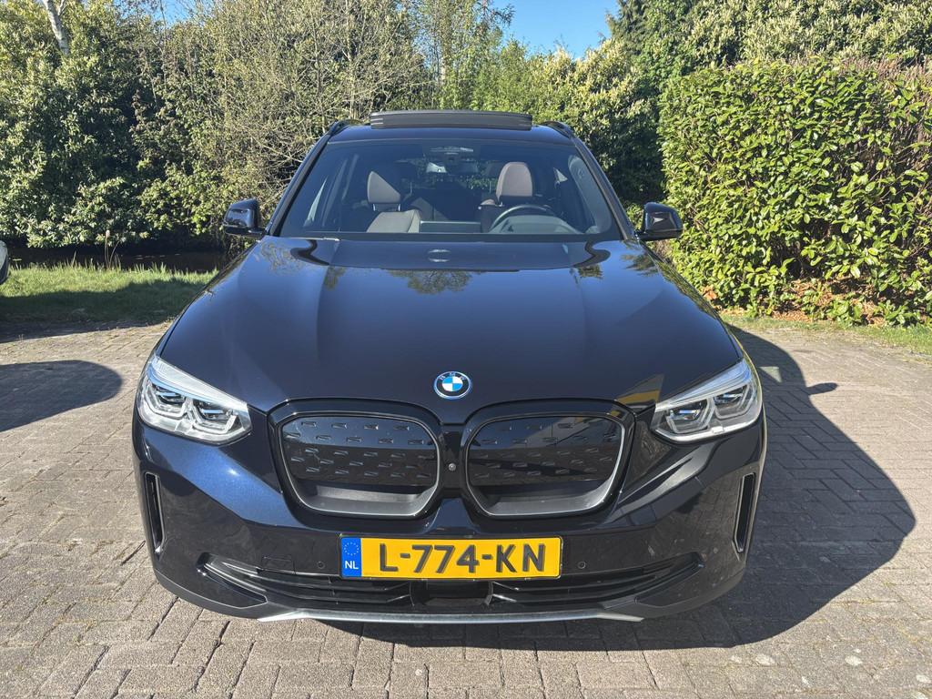 BMW iX3 High Executive 80 kWh | orig NL Auto | Panoramdak |, Automaat, 34 min, Gebruikt, Zwart