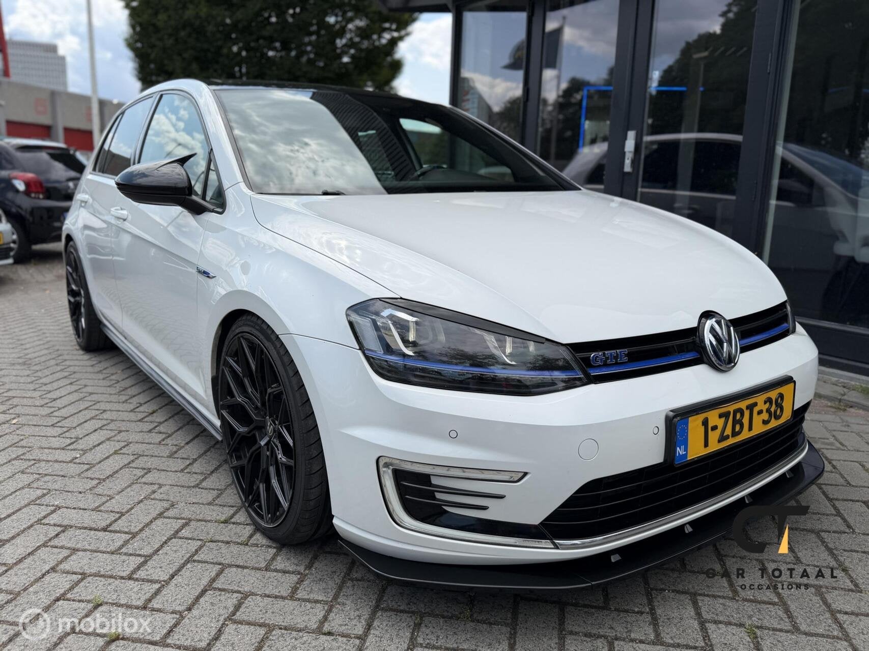 Volkswagen Golf 1.4 TSI GTE|PANO|SFEER.V|STERRENHEMEL|, Auto's, Gebruikt, Euro 6, 4 cilinders, Wit