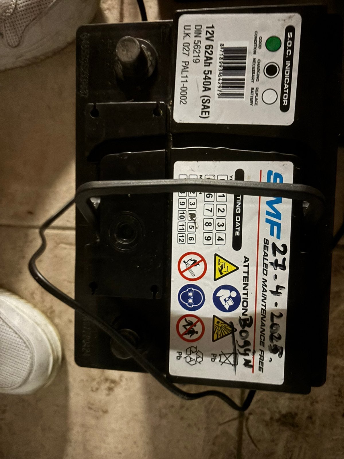 12 volt auto accu, Gebruikt