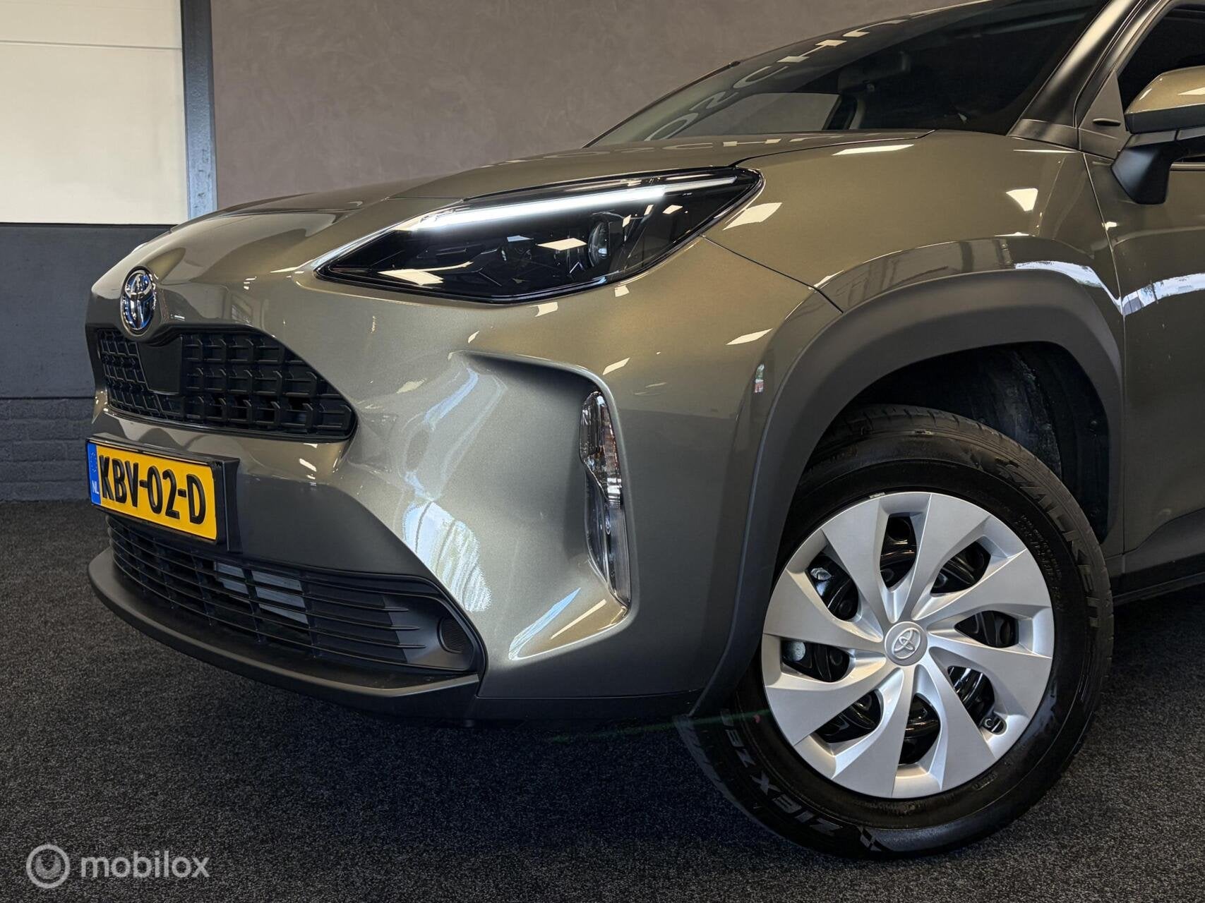 Toyota Yaris Cross 1.5 Hybrid Active Limited LED / CARPLAY /, Auto's, Stof, Gebruikt, Bruin, 116 pk