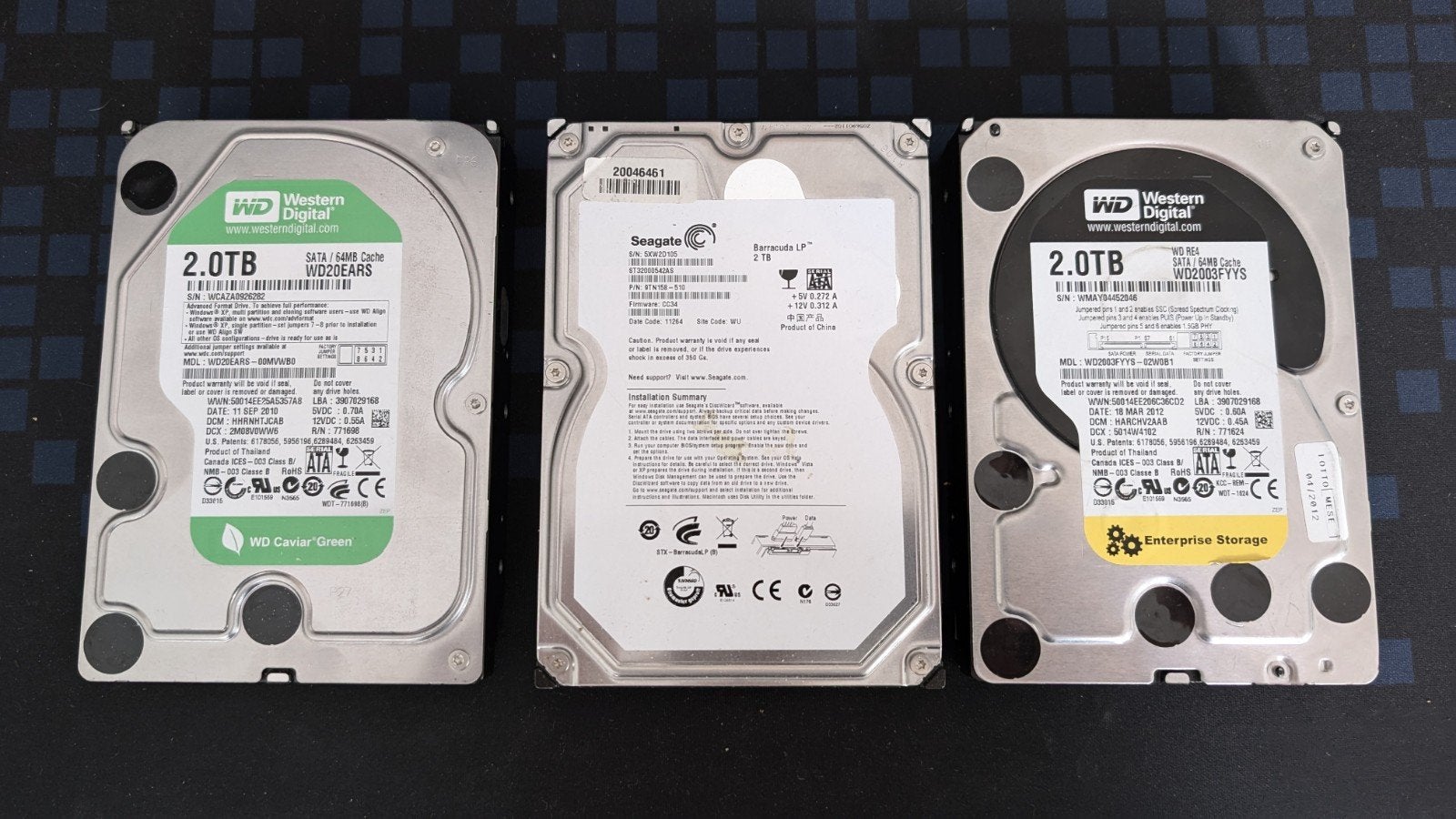 Hdd 2 TB defect 3 stuks, Ophalen of Verzenden, Desktop