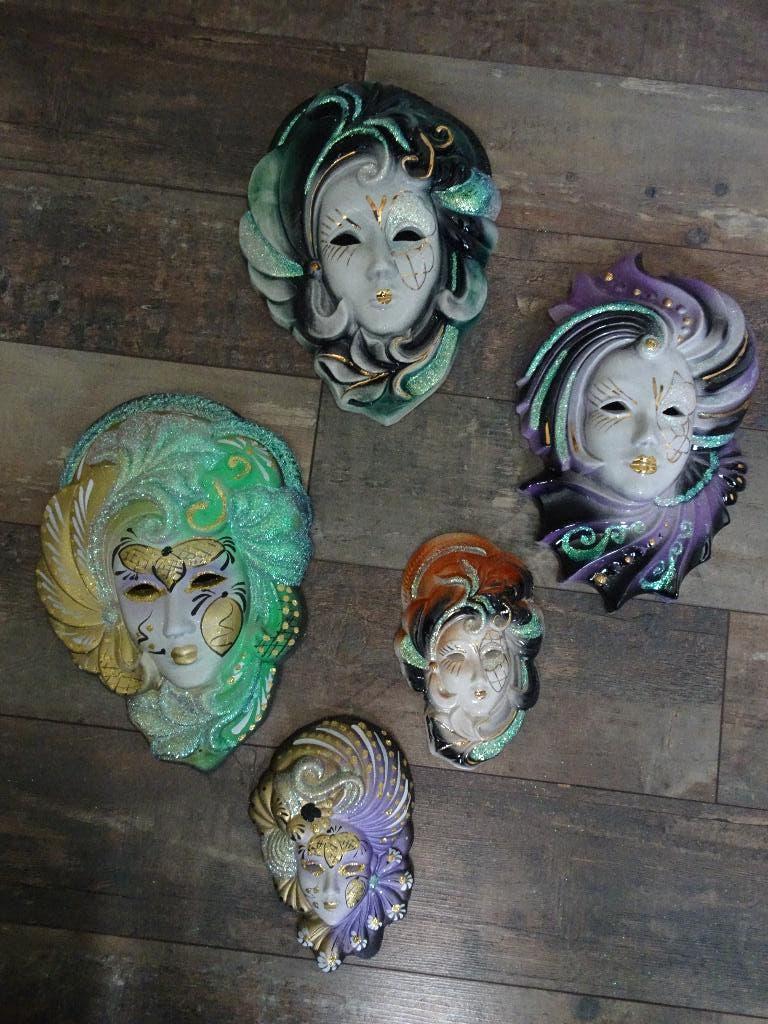 Venetiaanse handgeschilderde porselein carnaval maskers, Huis en Inrichting, Woonaccessoires | Overige, Nieuw, Overige materialen