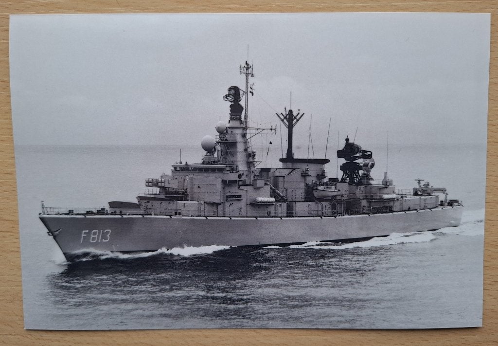 Foto marine: Hr Ms Witte de With F813, Verzamelen, Verzenden, Marine, Nederland, Foto of Poster