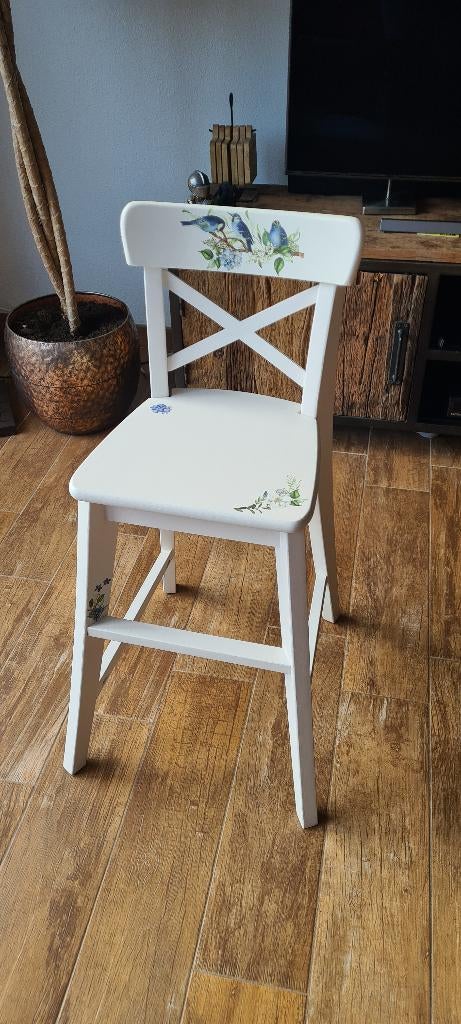 Ikea kinderstoel, Huis en Inrichting, Krukjes, Zo goed als nieuw, Hout, Ophalen