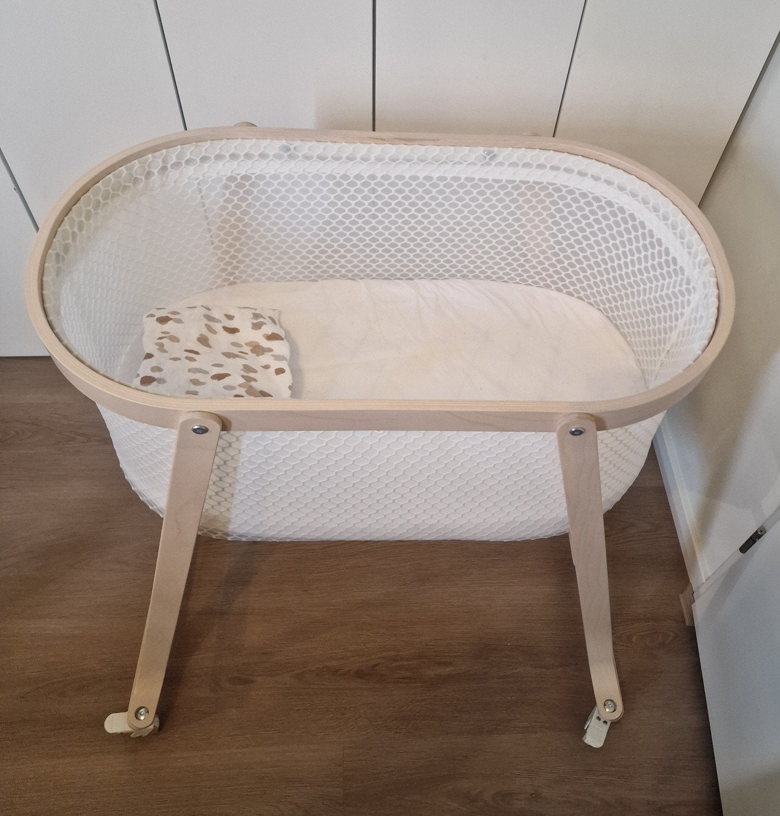 IKEA ALSKVARD witte houten wieg - Zo goed als nieuw, Ophalen, Zo goed als nieuw, Wieg