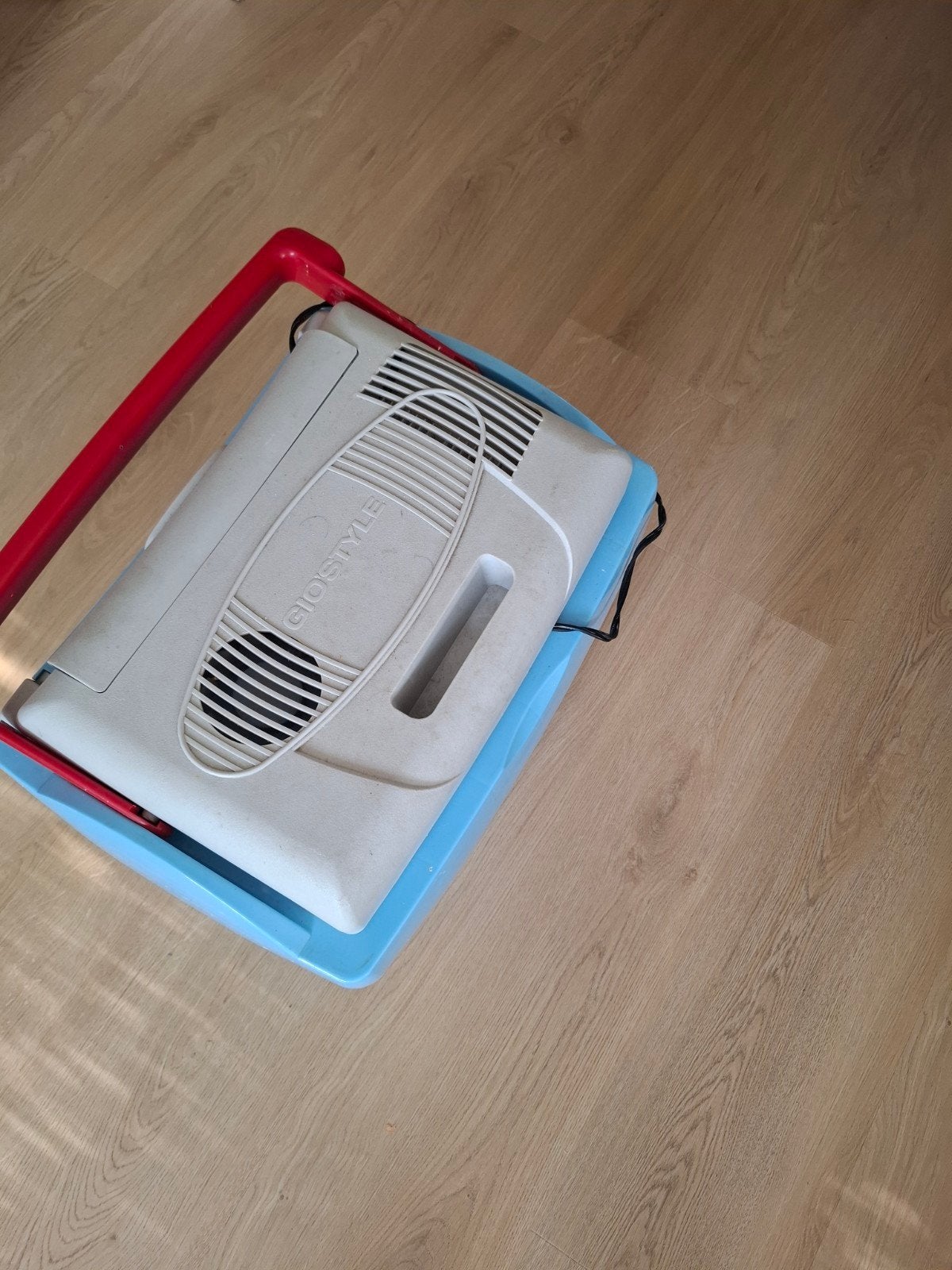 koelbox, 220 en 12 volt., Caravans en Kamperen, Ophalen of Verzenden, Gebruikt, Koelbox, Elektrisch