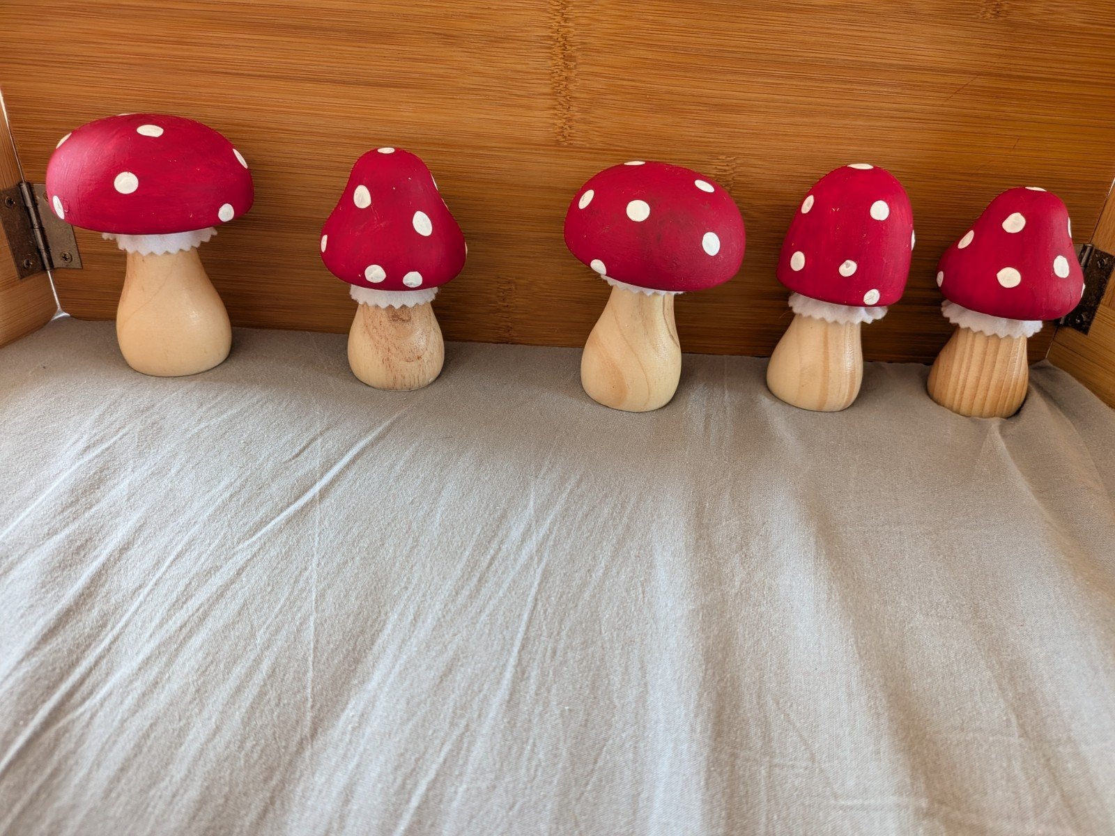 paddenstoelen, Ophalen of Verzenden, Nieuw, Figuurtje(s), Wolvilt