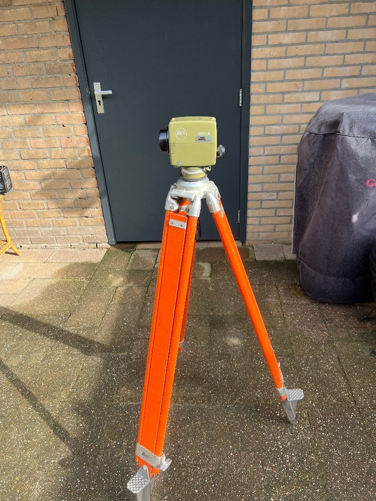 Kern swiss theodolite GK1-A, Ophalen