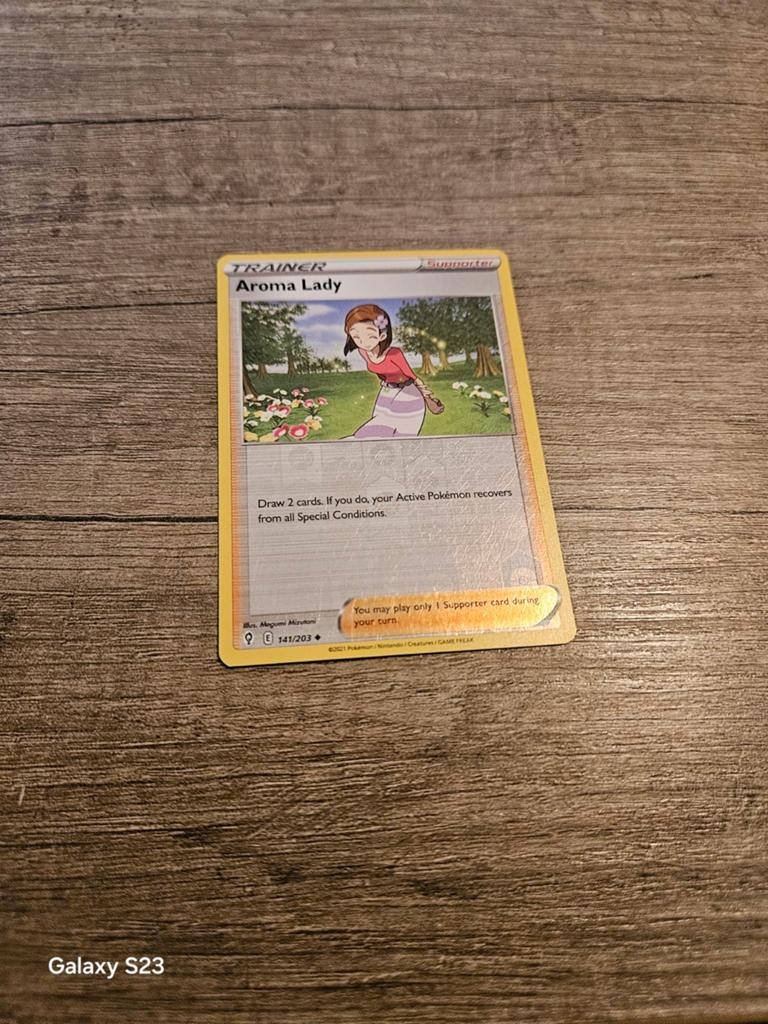 Trainer aroma lady pokemon kaart, Ophalen of Verzenden, Gebruikt, Losse kaart