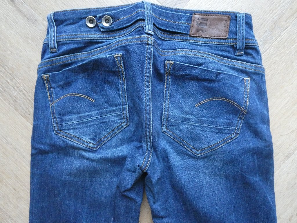 Mooie Gstar Midge Saddle Mid Straight wmn spijkerbroek 26-32, Blauw, Ophalen of Verzenden, Zo goed als nieuw, W27 (confectie 34) of kleiner