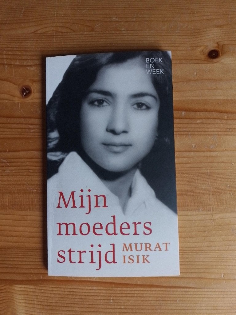 Mijn moeders strijd    Murat Isik, Ophalen of Verzenden, Zo goed als nieuw, Nederland, Murat Isik