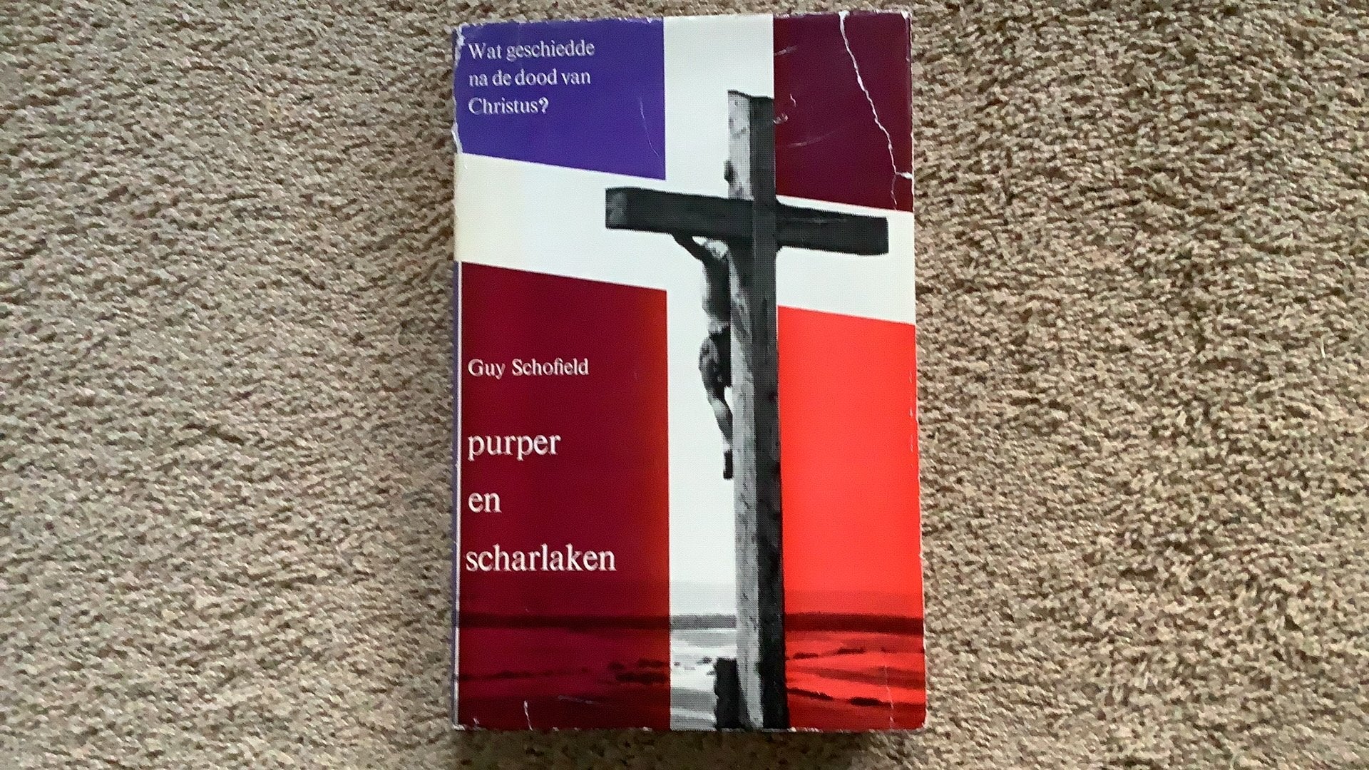 Purper en scharlaken. Guy Schofield., Ophalen of Verzenden, Zo goed als nieuw, Christendom | Katholiek