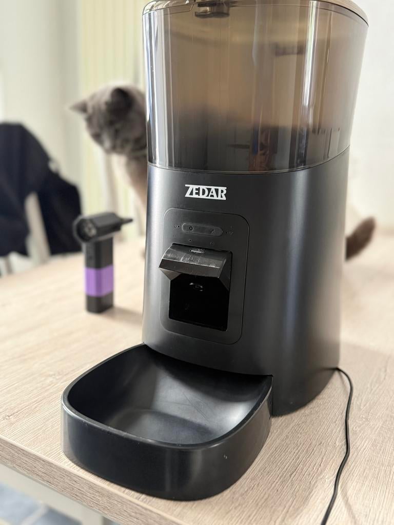 Automatische kattenbak met camera, Ophalen of Verzenden, Automatisch, Gebruikt