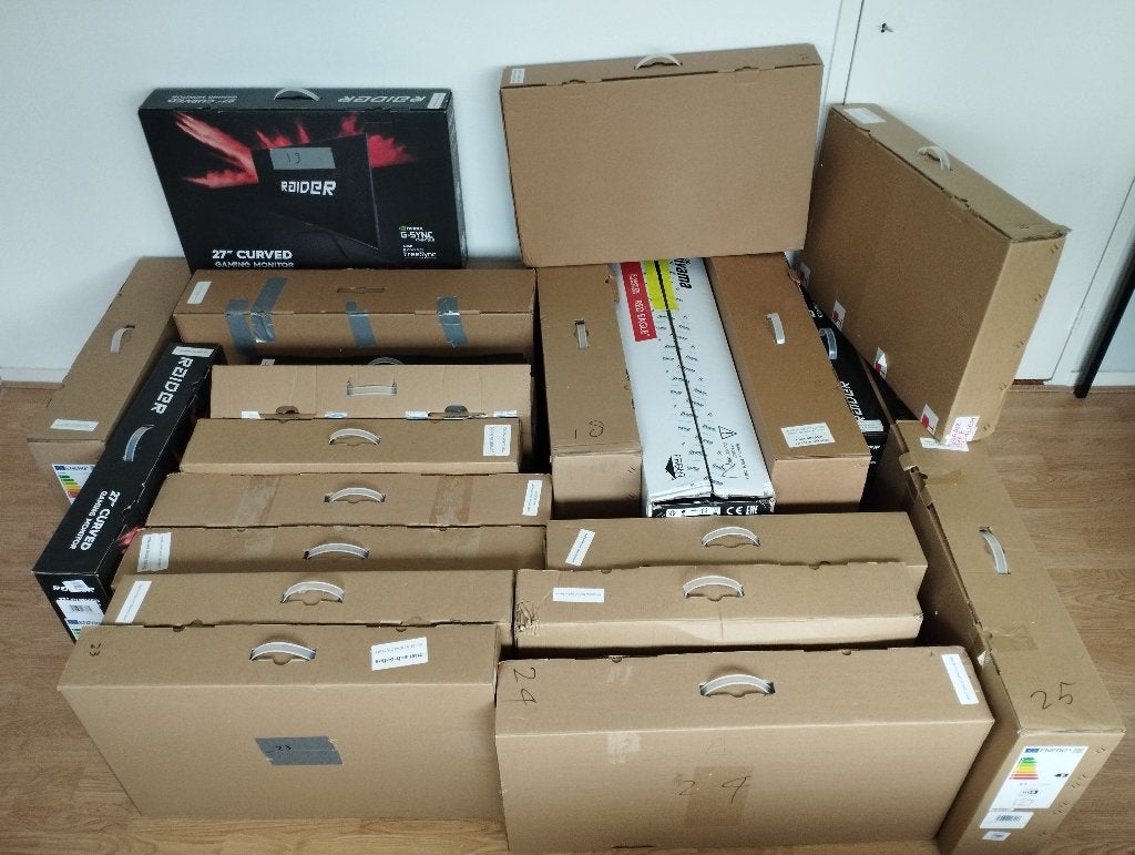 Ontzettend veel gaming monitoren te koop voor lage prijzen, Gaming, 101 t/m 150 Hz, N.v.t., Zo goed als nieuw