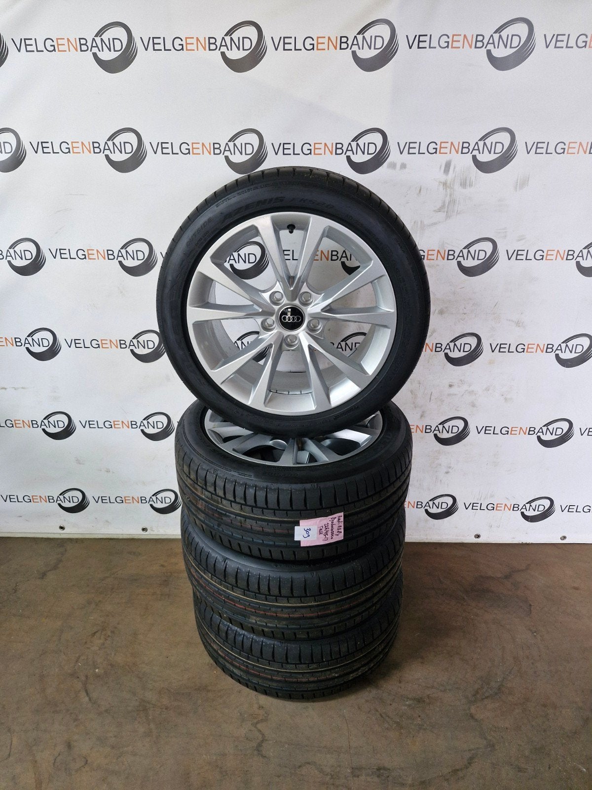 Zomerset Audi A3 Nieuw 225 45 17 vag 5x112 golf leon, Auto-onderdelen, Banden en Velgen, Ophalen, ., Banden en Velgen, Nieuw