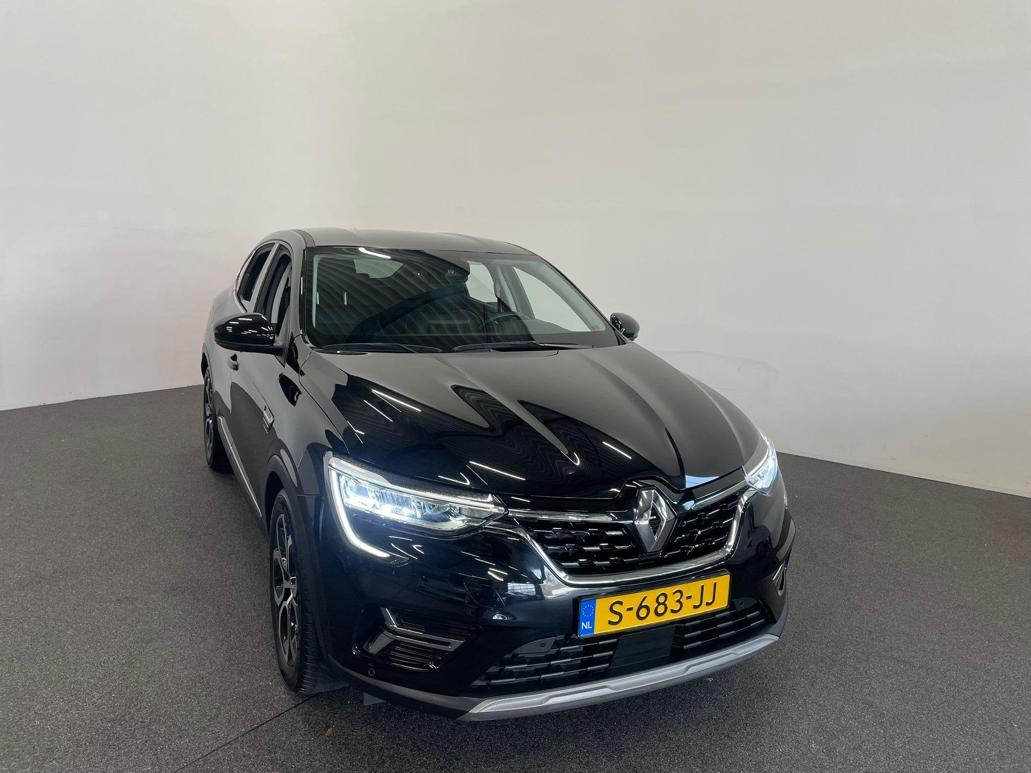 Renault Arkana 1.6 E-Tech Hybrid 145pk Techno DEMO! Airco EC, Auto's, Arkana, Gebruikt, 4 cilinders, Leder en Stof