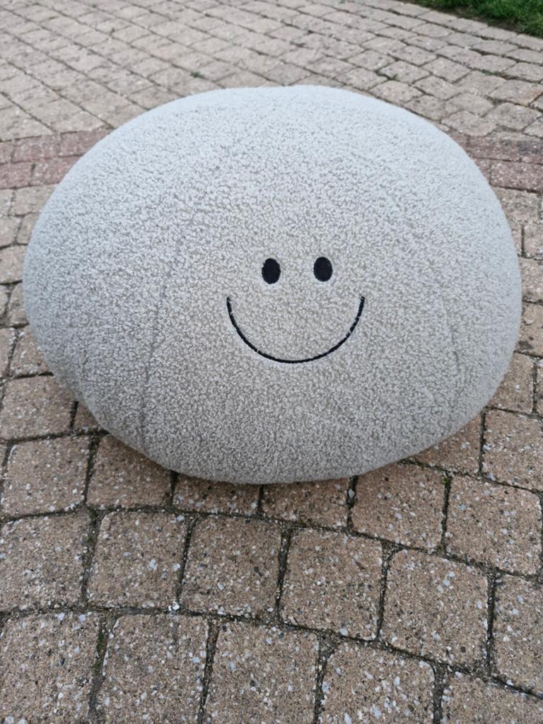 Poef smiley, Ophalen, Rond, Minder dan 50 cm, Zo goed als nieuw