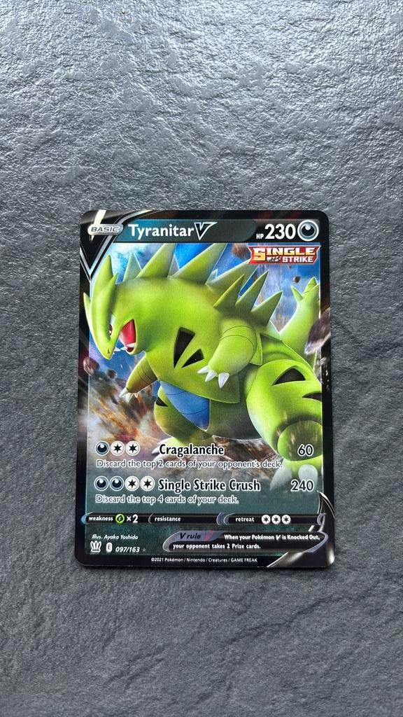 Tyranitar V, Hobby en Vrije tijd, Verzamelkaartspellen | Pokémon, Ophalen of Verzenden, Zo goed als nieuw