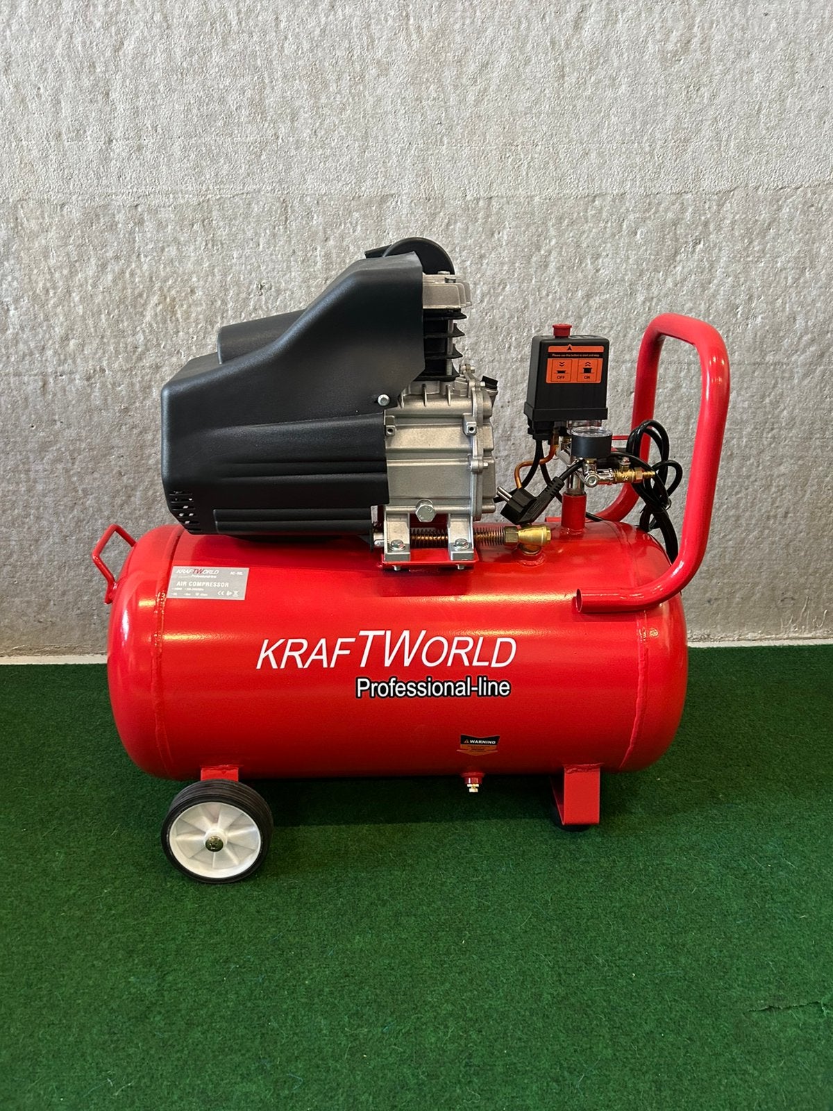 Nieuwe 50L 8 bar compressor, Doe-het-zelf en Verbouw, Compressors, Nieuw, 6 tot 10 bar, 25 tot 100 liter, 200 tot 400 liter/min
