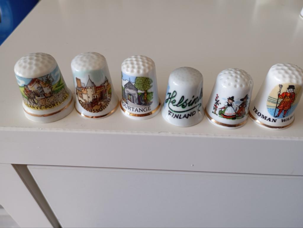 13 BUITENLANDSE LANDEN VINGERHOEDJES NU ALLES 12€ ZIE FOTO,S, Ophalen of Verzenden