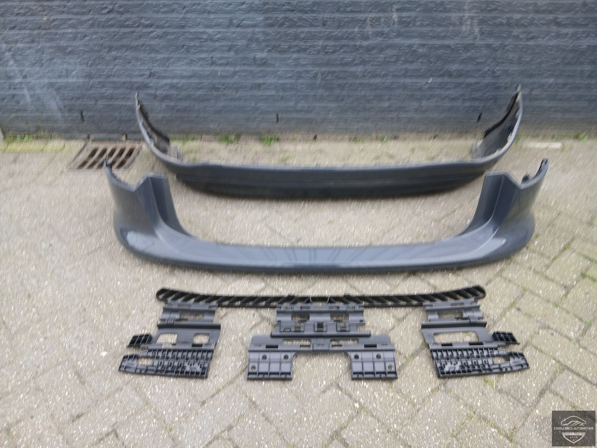 Audi Q6 85H 2022+ Achterbumper Bumper 6xPDC Origineel!, Gebruikt, AUDI AG, Auto-Union-Strasse 1
85045  Ingolstadt, DE, Kundenbetreuung@audi.de