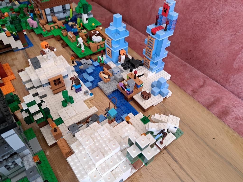 Lego Minecraft Snowy biome (21120, 21131, 21142), Gebruikt, Minecraft, Lego, Ophalen of Verzenden