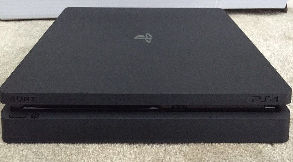 PlayStation 4 Slim 500GB met camouflage controller, 500 GB, Ophalen of Verzenden, Zo goed als nieuw, Met 1 controller
