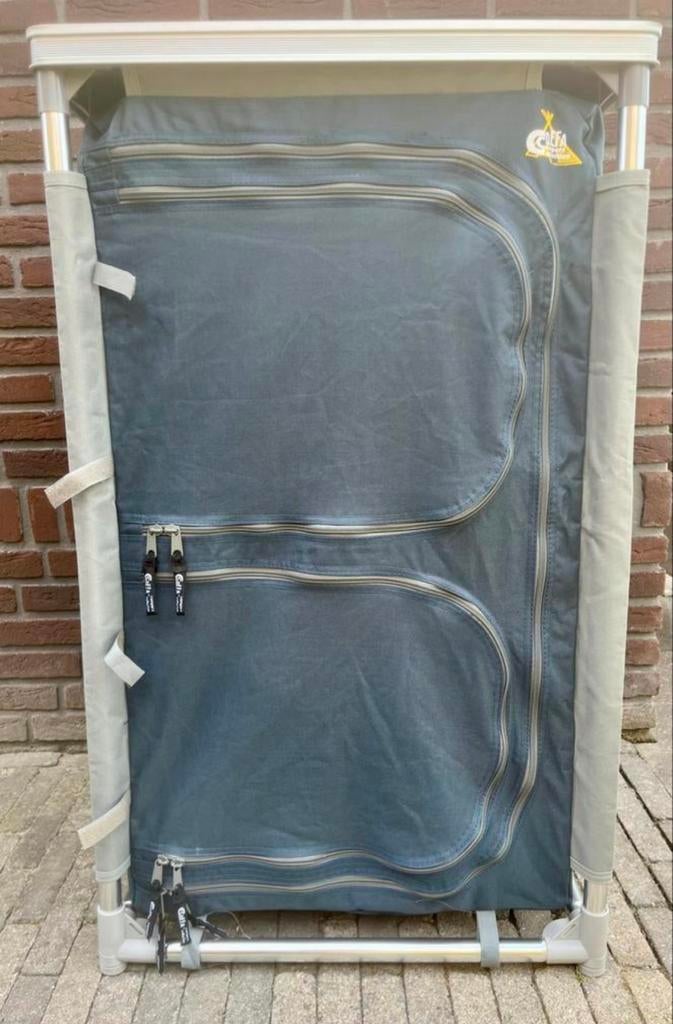 Defa camping/garderobe kast (campers collection), Ophalen, Zo goed als nieuw