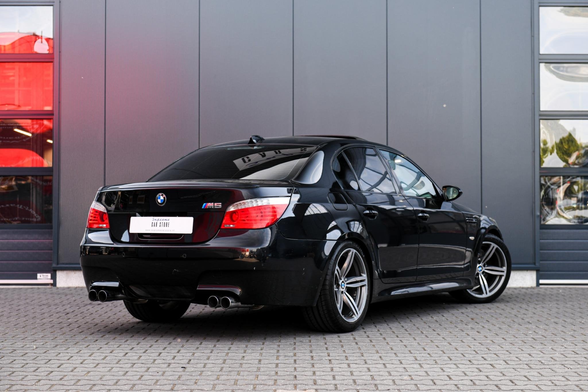 BMW 5-serie E60 M5 Sedan | Individual Audio | Head-Up Displa, Automaat, 1730 kg, Achterwielaandrijving, Gebruikt