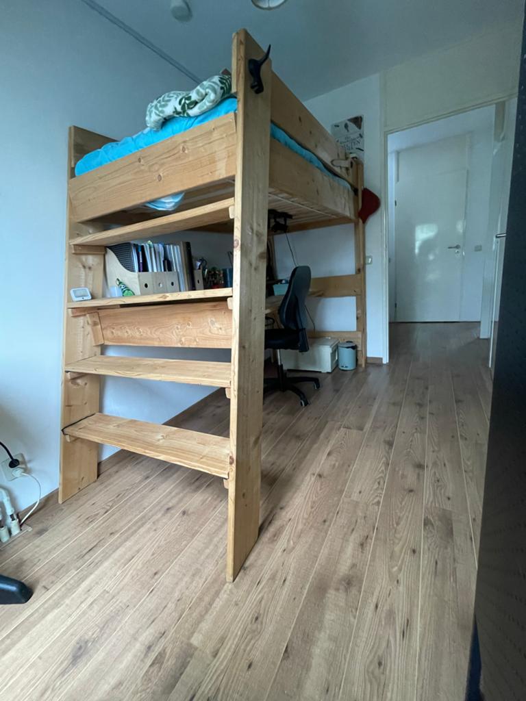 Stevige hoogslaper met bureau van steigerhout, Ophalen, Gebruikt, Hoogslaper