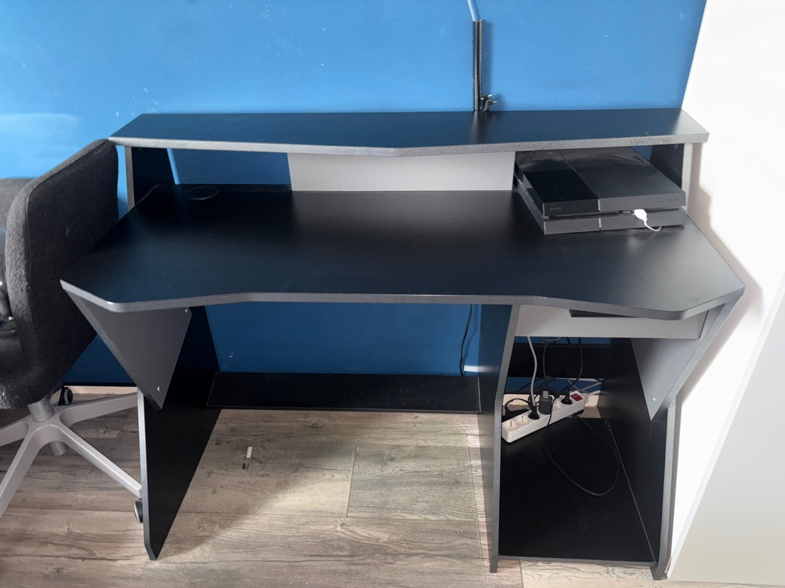 Skill gamebureau, Huis en Inrichting, Bureaus, Ophalen