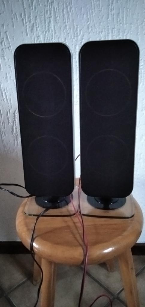 Philips speakers, HTS 7200, op glazen voet