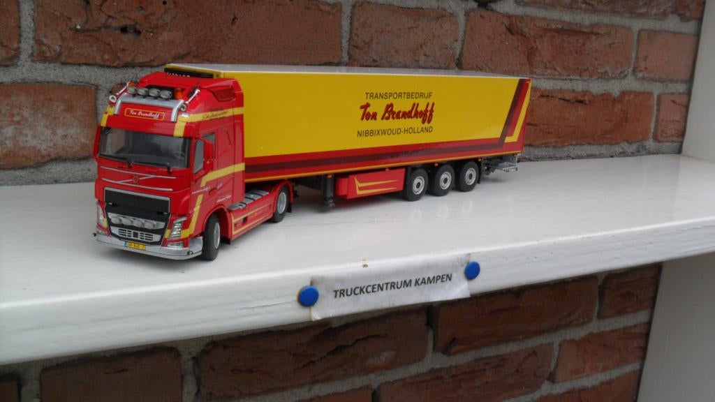 WSI  Volvo  FH4  Globetrotter  van  Ton  Brandhoff., Ophalen of Verzenden, Nieuw, Bus of Vrachtwagen, Wsi