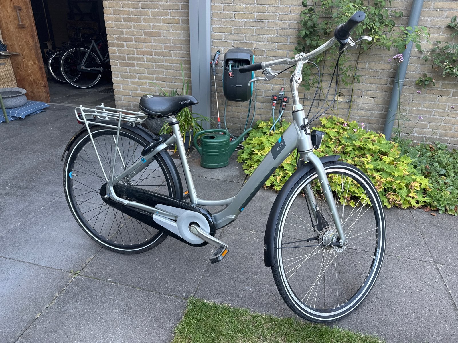 Giant Ease-E Damesfiets - Omgebouwd, Frame M, 28 inch, Ophalen, Gebruikt, Versnellingen, Giant
