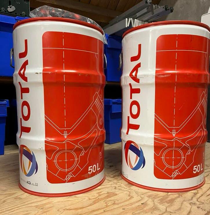 2x olievat 50 ltr met handvaten, Ophalen, Zo goed als nieuw