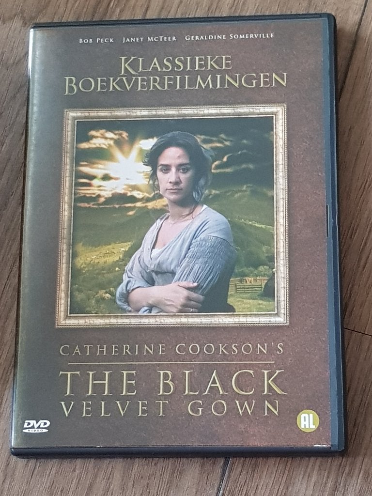the black velvet gown, Vanaf 16 jaar, Ophalen of Verzenden, Zo goed als nieuw