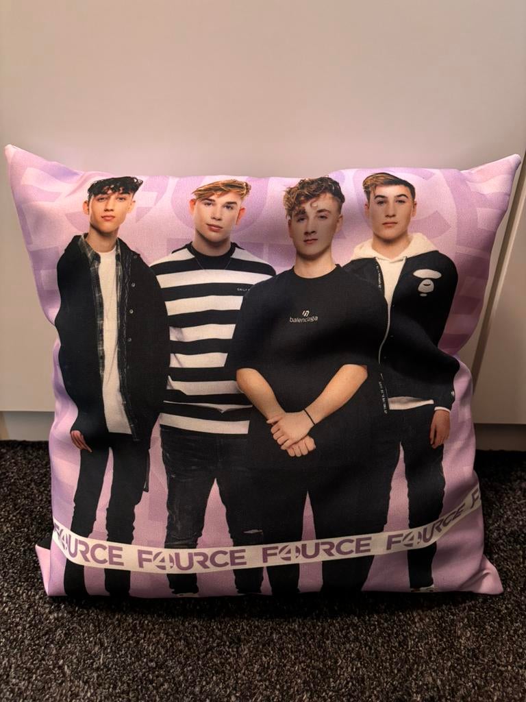Kussen boyband fource., Ophalen of Verzenden, Zo goed als nieuw