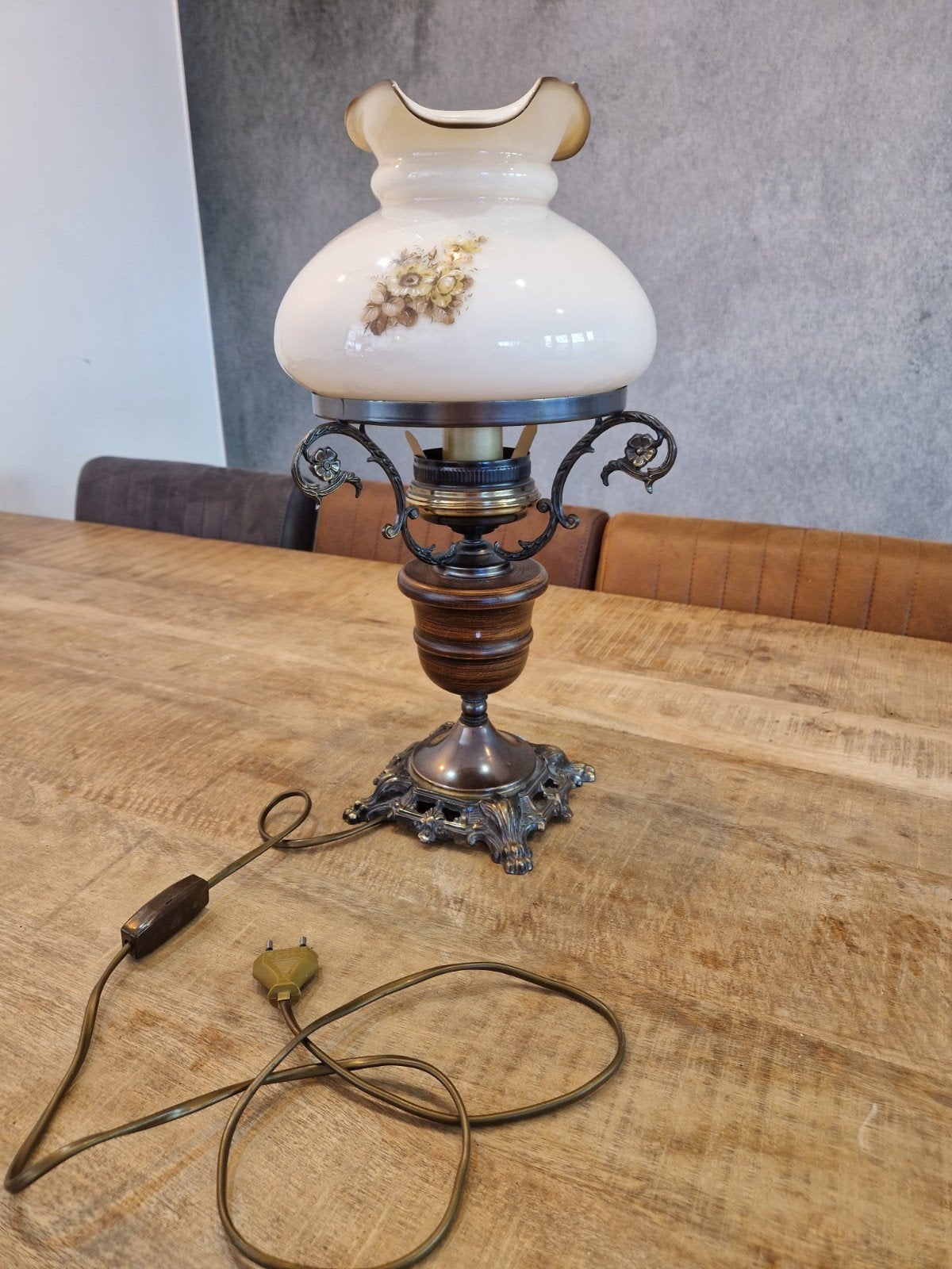 Antieke Tafellamp, Antiek en Kunst, Ophalen of Verzenden