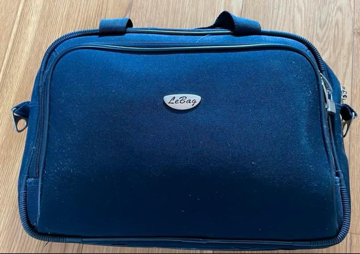 LeBag Laptoptas / Aktetas Zwart 30x45cm draagtas, Computers en Software, Laptoptassen, Ophalen of Verzenden, Zo goed als nieuw