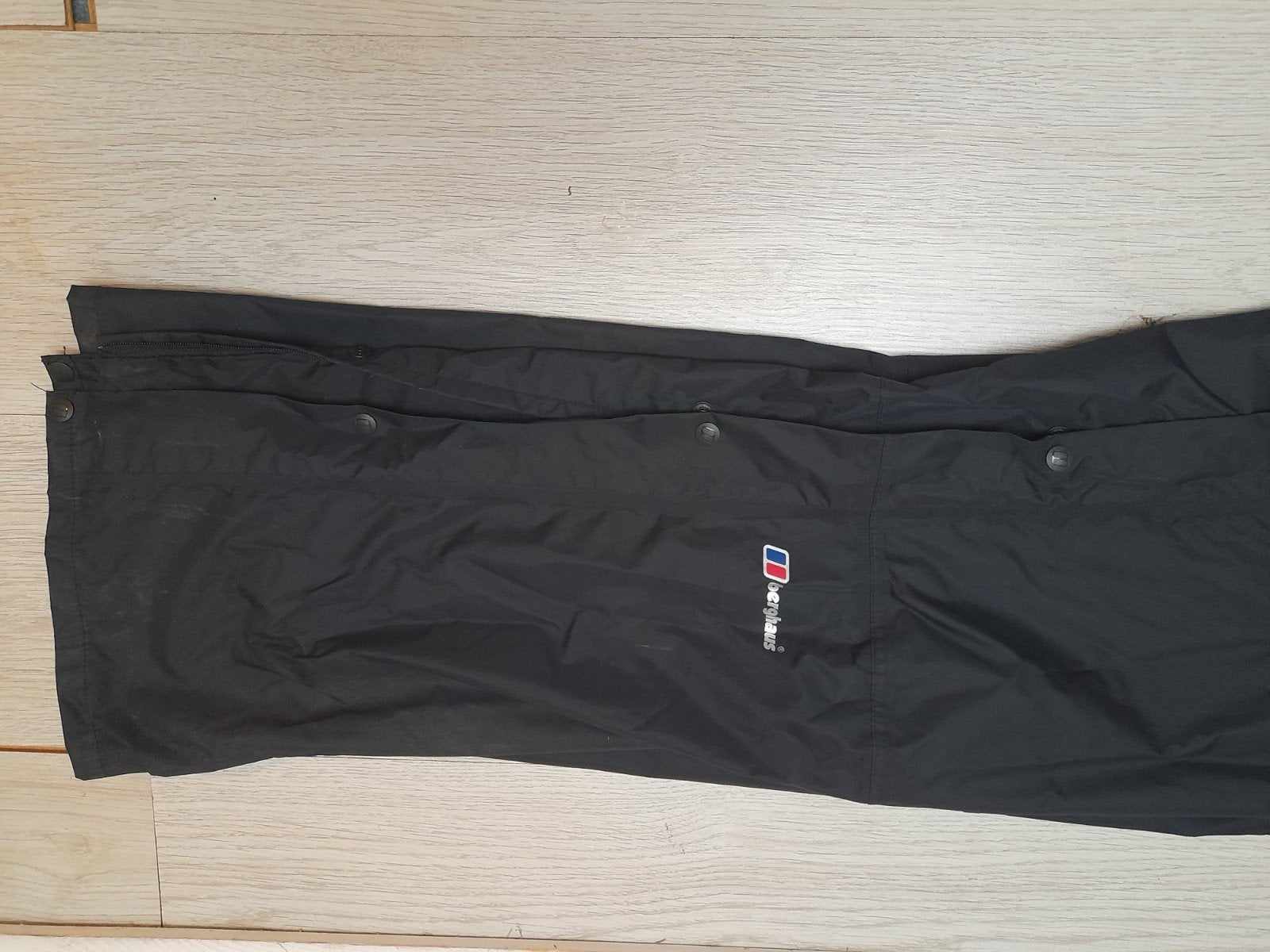 Berghaus regenbroek, maat M, zwart, Berghaus, Maat 48/50 (M), Zwart, Ophalen of Verzenden