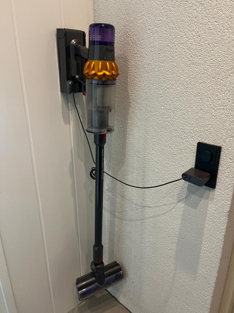 Dyson V15 Detect Absolute GARANTIE tm mei 2027, Witgoed en Apparatuur, Stofzuigers, Ophalen of Verzenden, Zo goed als nieuw, Dyson