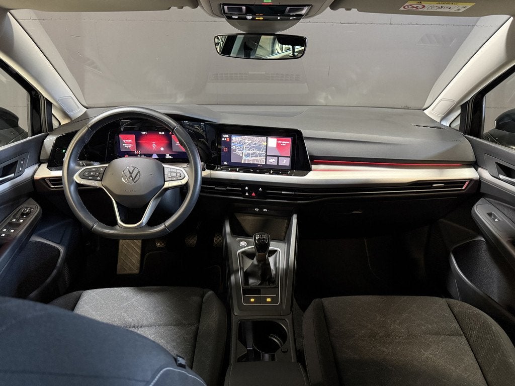 Volkswagen Golf Variant 1.0 TSI Life | Carplay | ACC | Draad, Voorwielaandrijving, Stof, Gebruikt, Automatische klimaatregeling